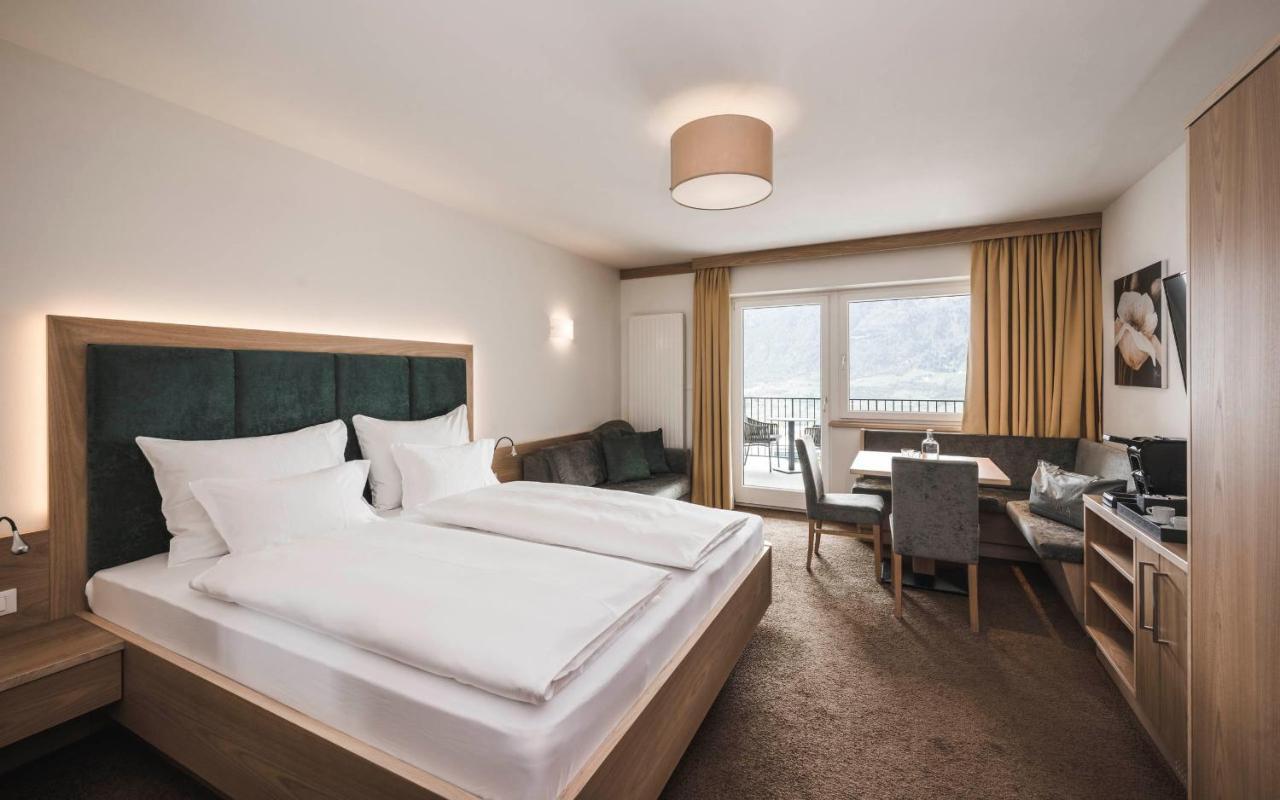 Somvita Suites Τιρόλο Εξωτερικό φωτογραφία