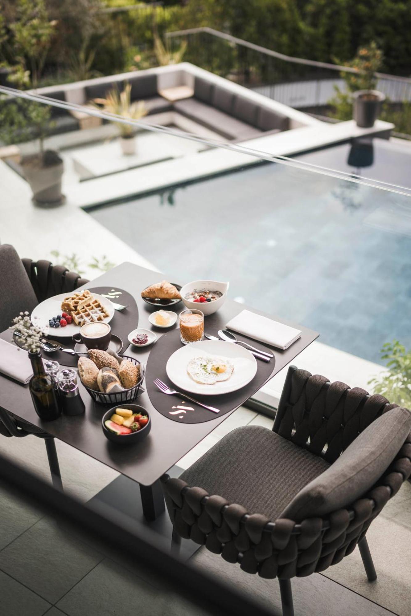 Somvita Suites Τιρόλο Εξωτερικό φωτογραφία